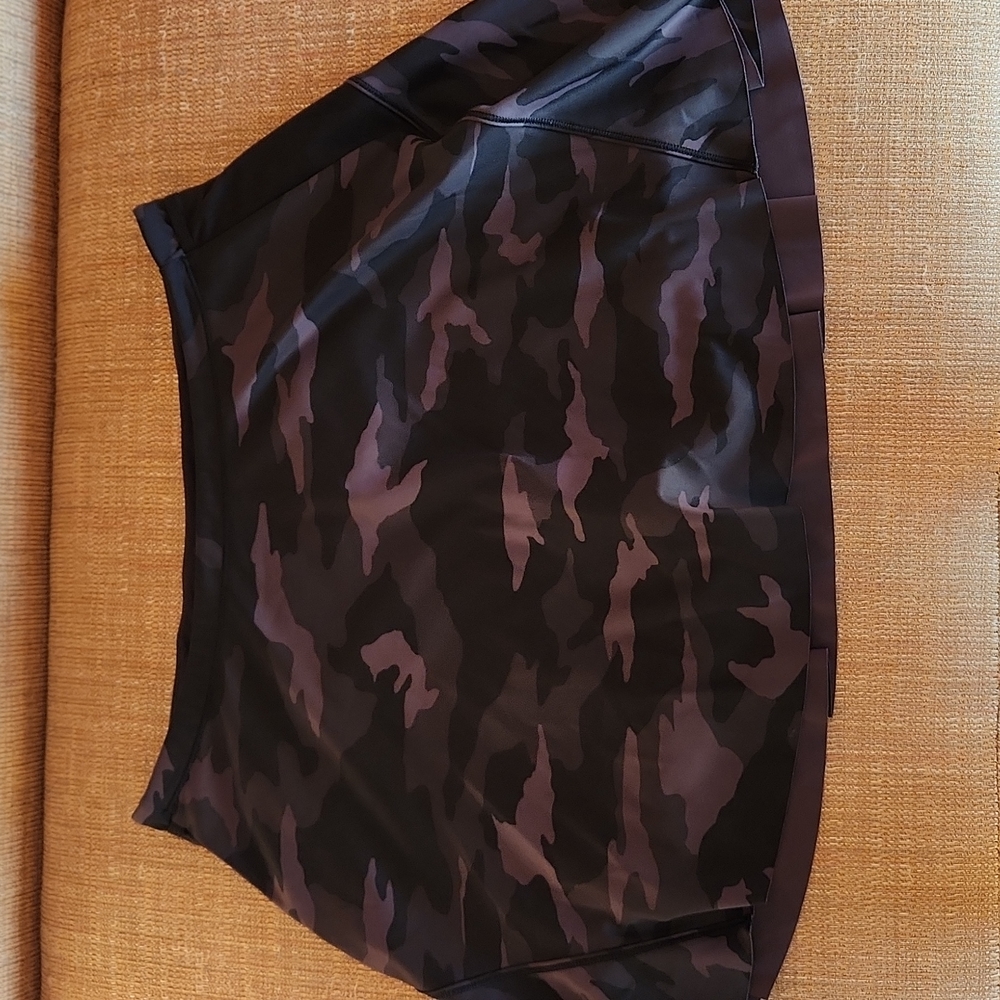 Small Athleta Camouflage Skort